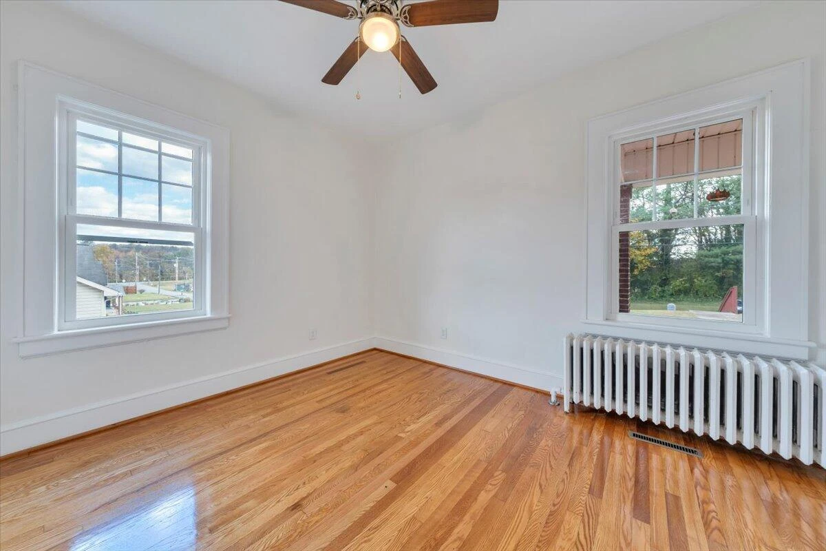 1043 Easton RD - Photo 19