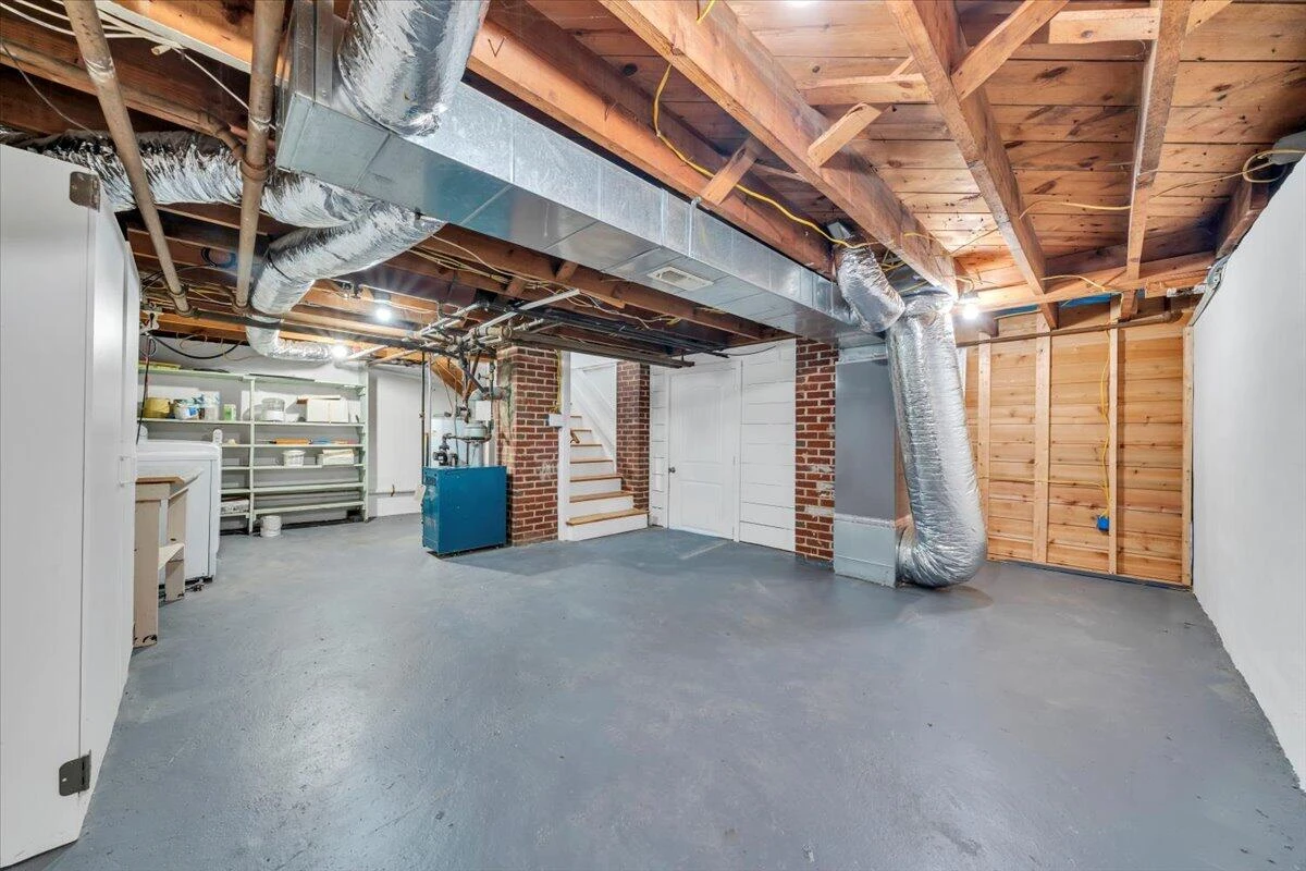 1043 Easton RD - Photo 29