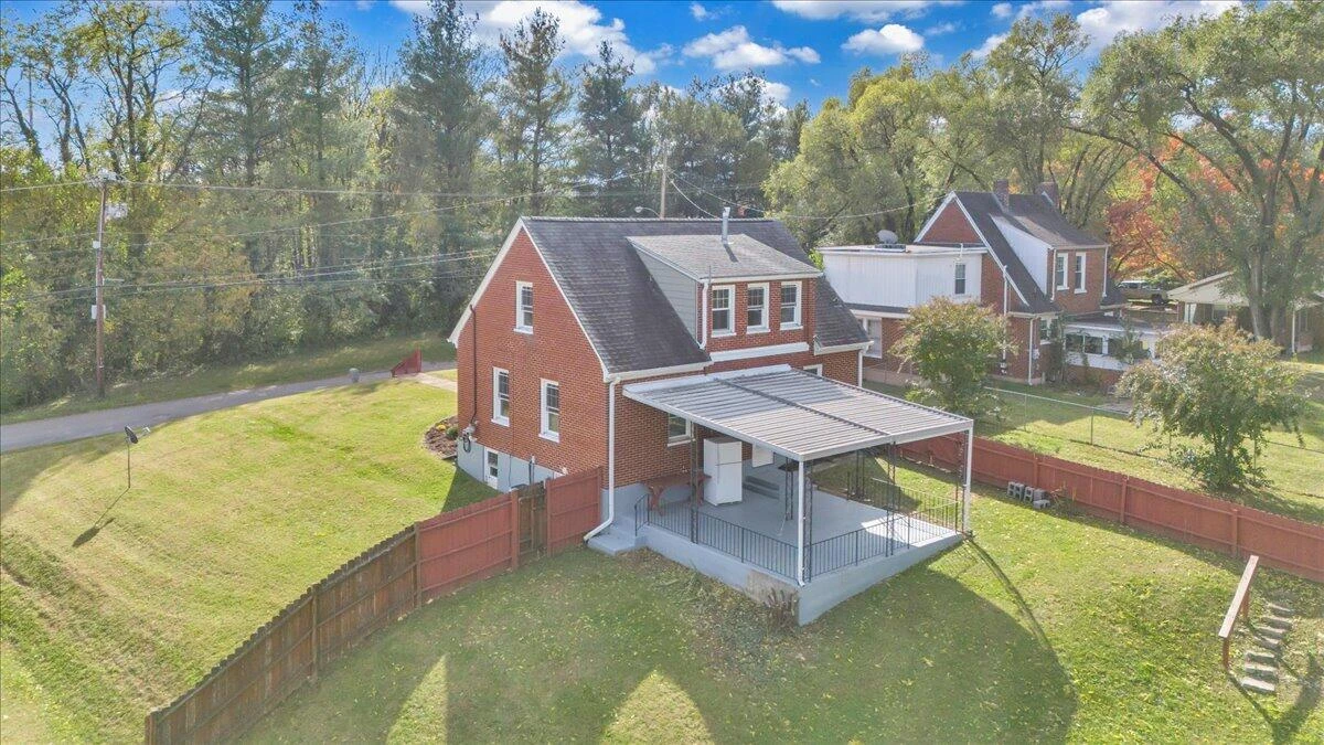 1043 Easton RD - Photo 42