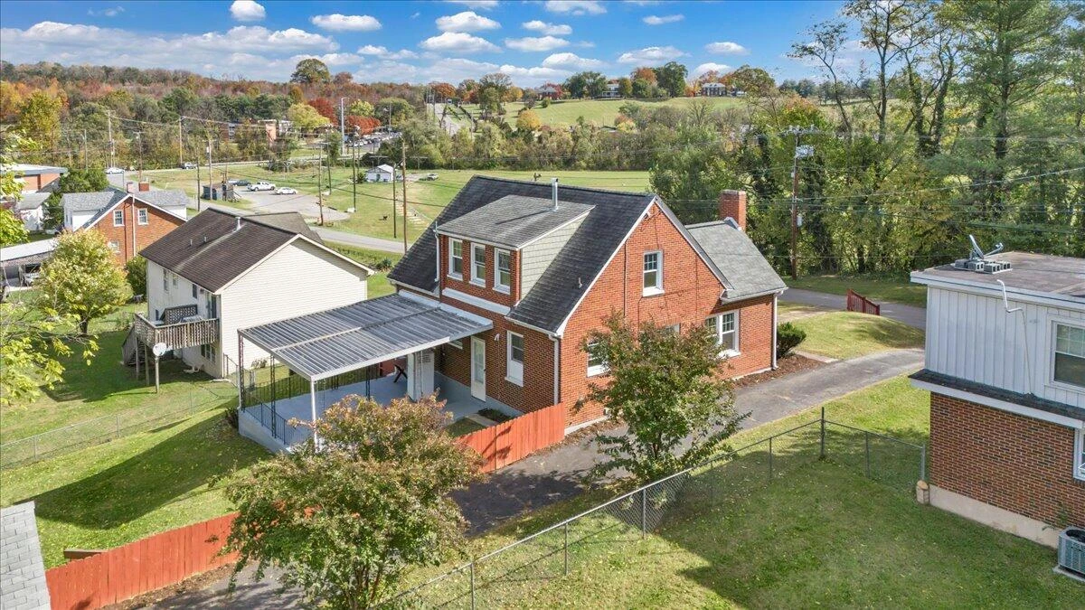 1043 Easton RD - Photo 44