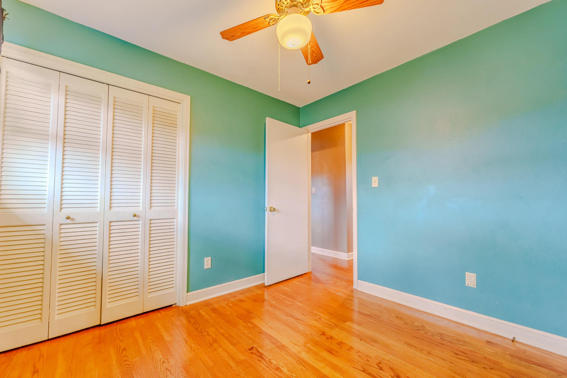 5570 Meadowcrest ST - Photo 17