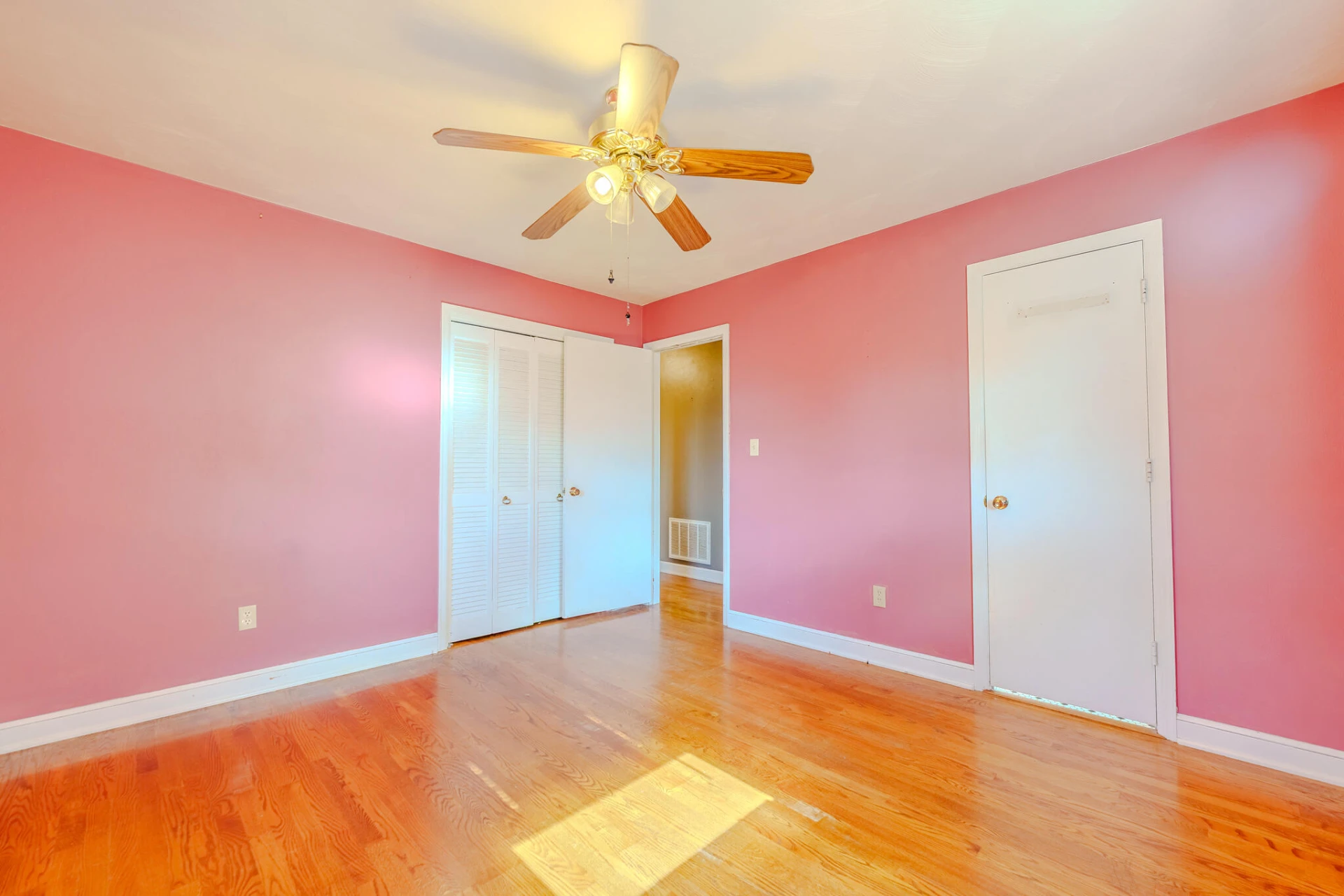 5570 Meadowcrest ST - Photo 21