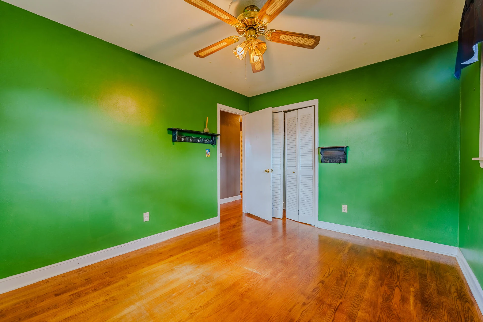 5570 Meadowcrest ST - Photo 24