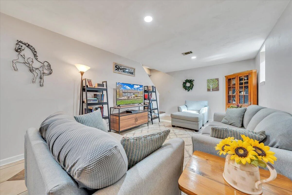 246 White Oak DR - Photo 33