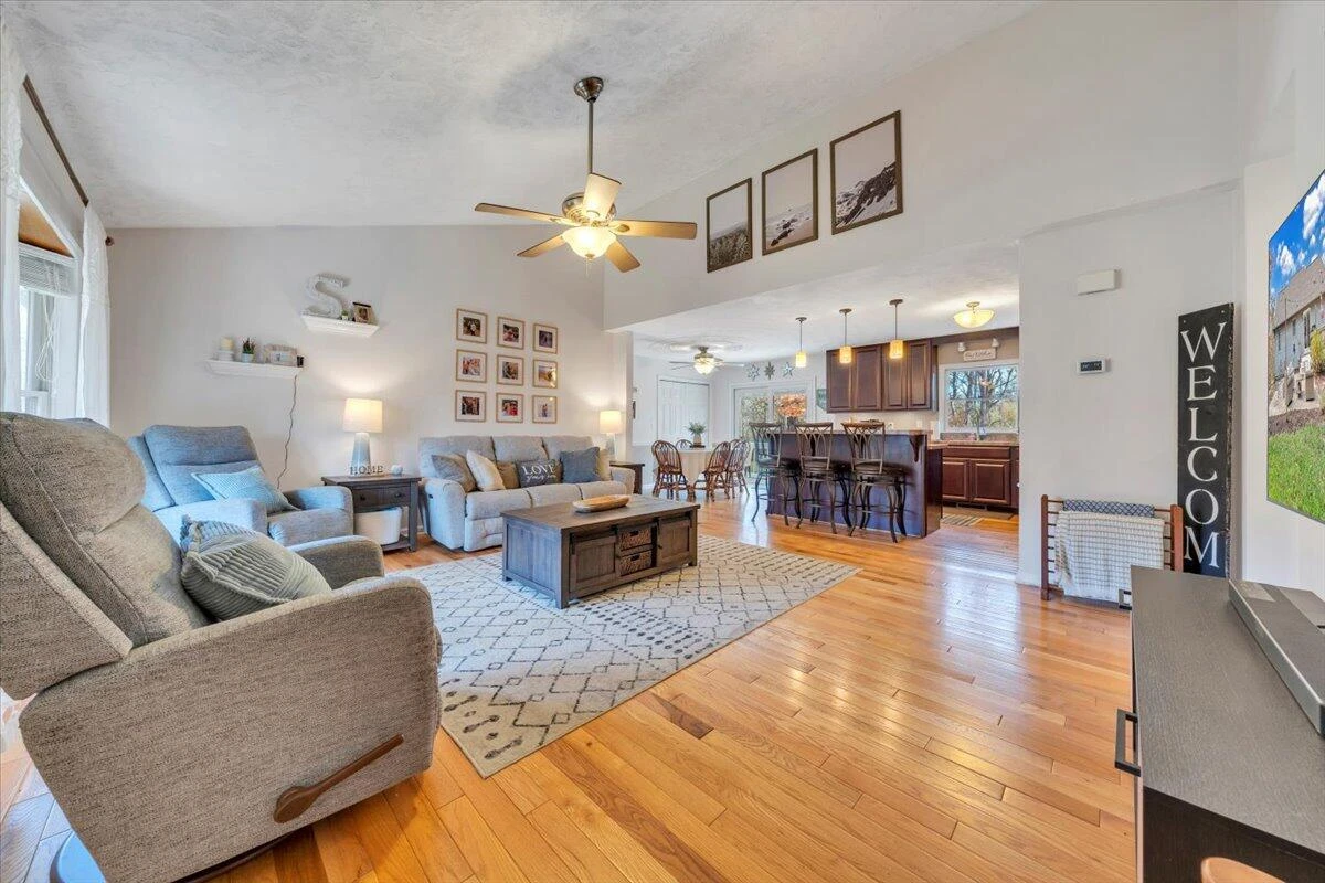 246 White Oak DR - Photo 8