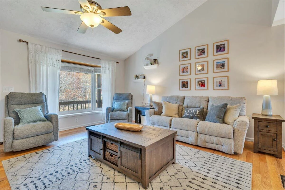 246 White Oak DR - Photo 10