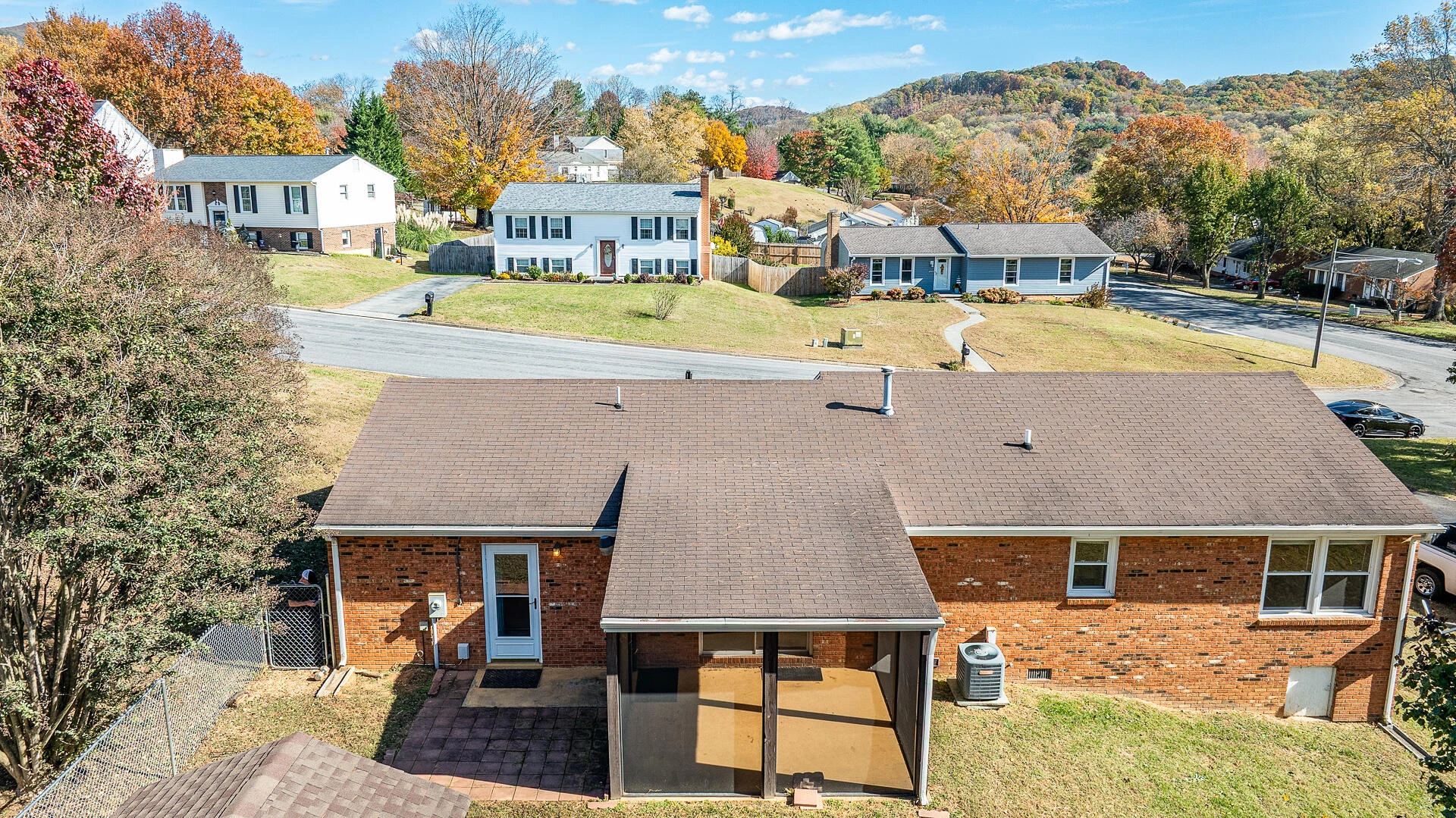 2612 Tulip LN - Photo 32