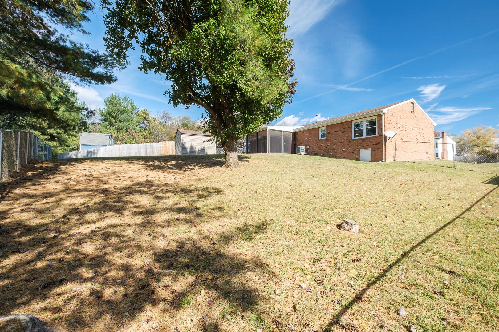 2612 Tulip LN - Photo 6