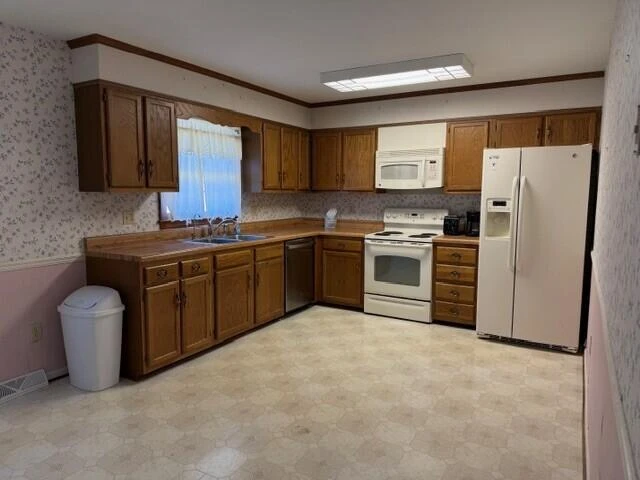 5030 Jonathan LN - Photo 4