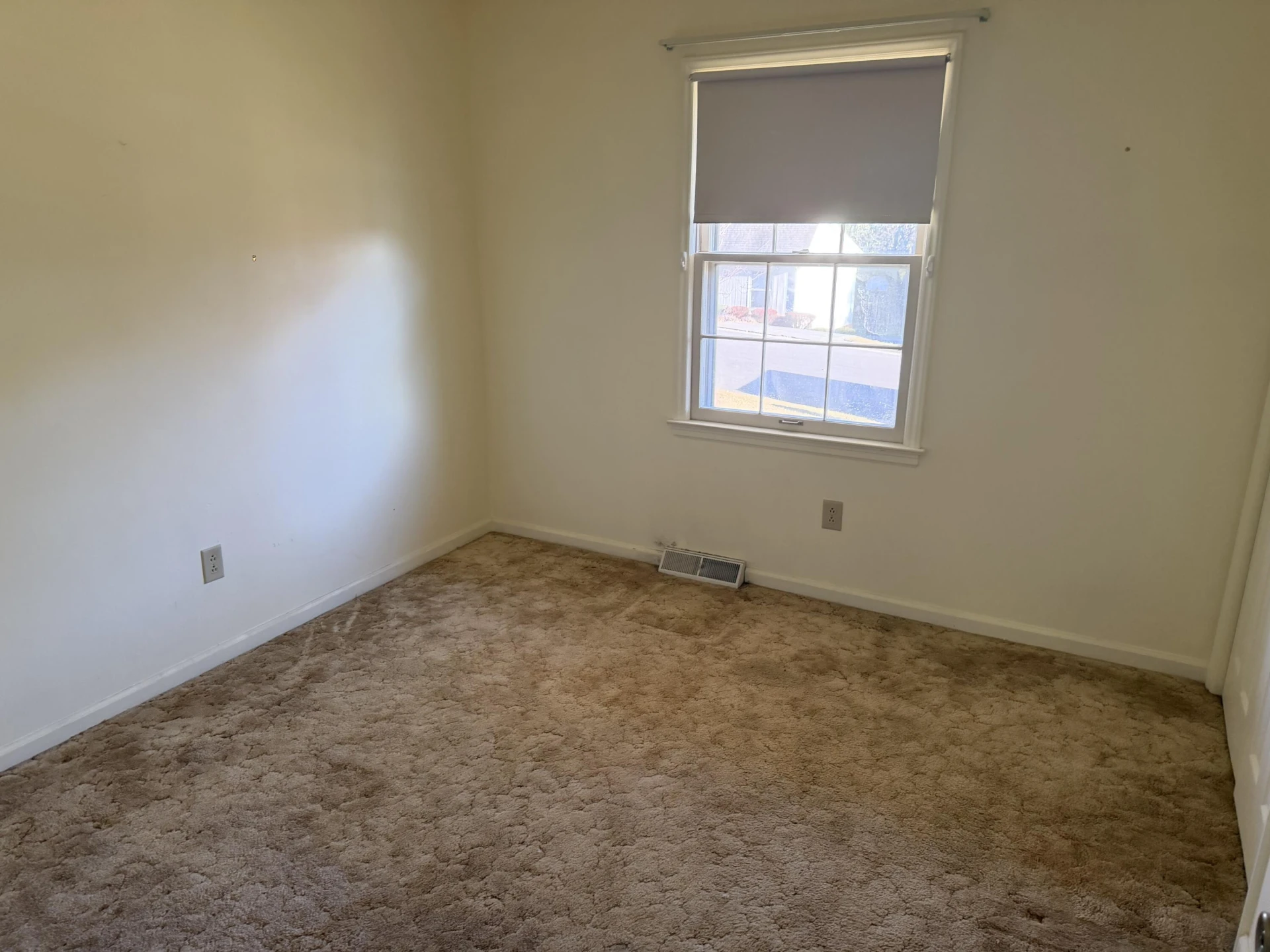 5030 Jonathan LN - Photo 6