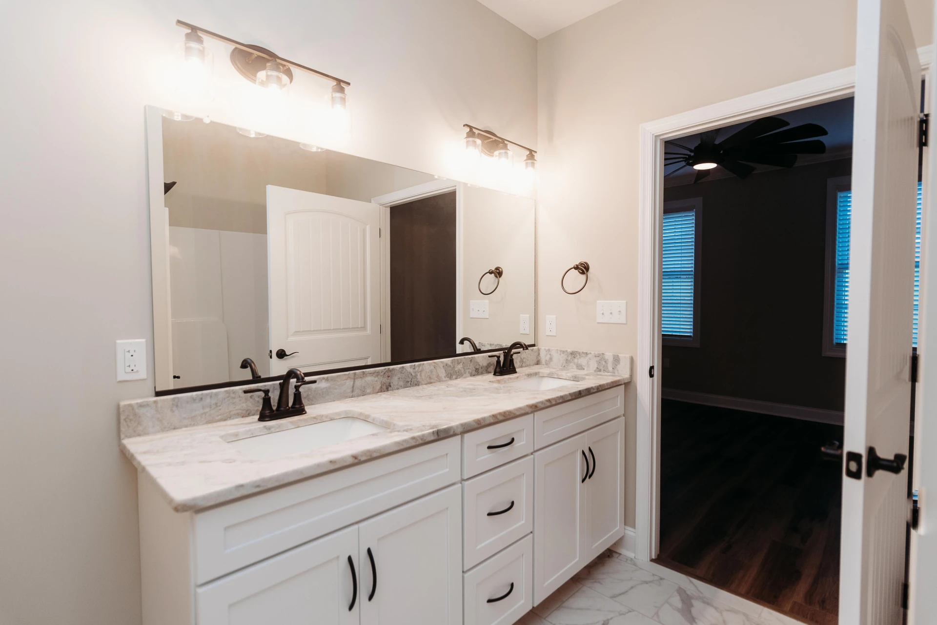 180 Villa Oak CIR - Photo 26