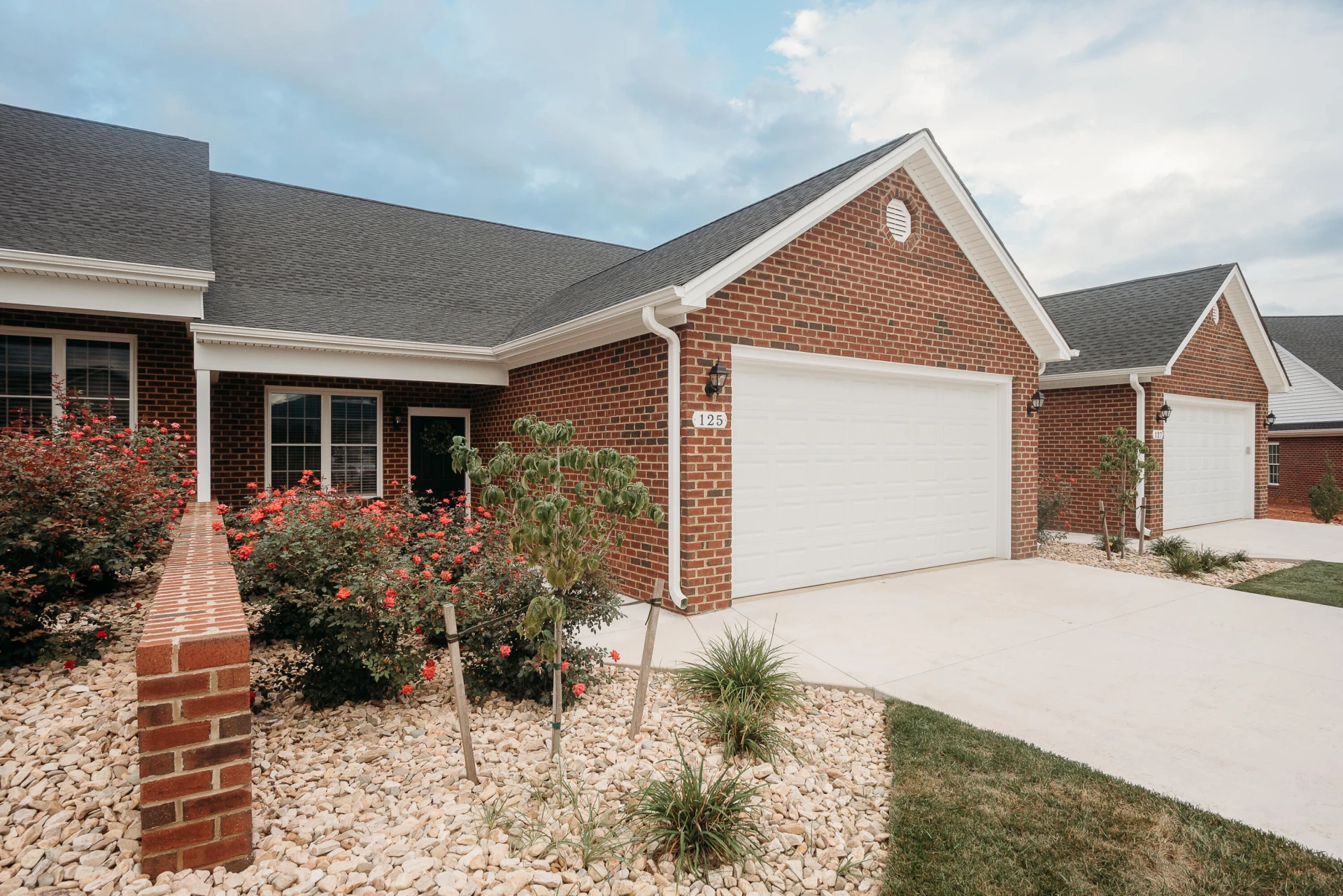 147 Villa Oak CIR