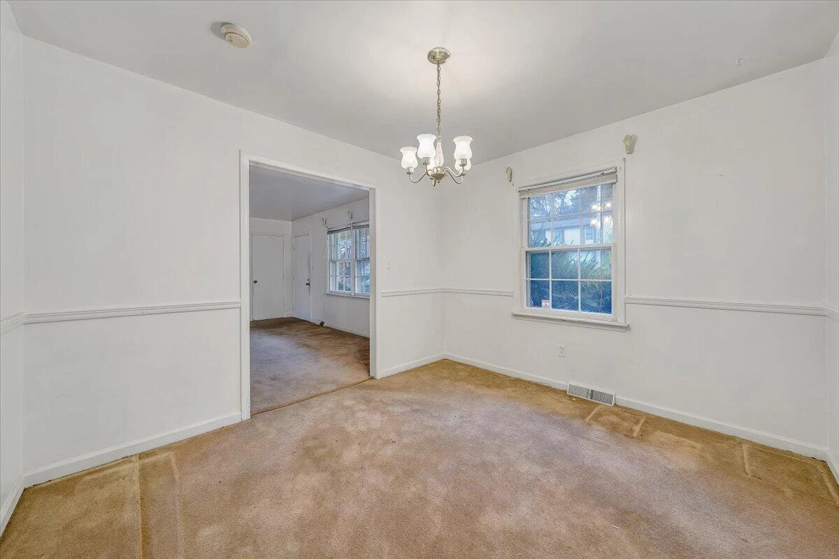 1615 Lonna DR NW - Photo 12