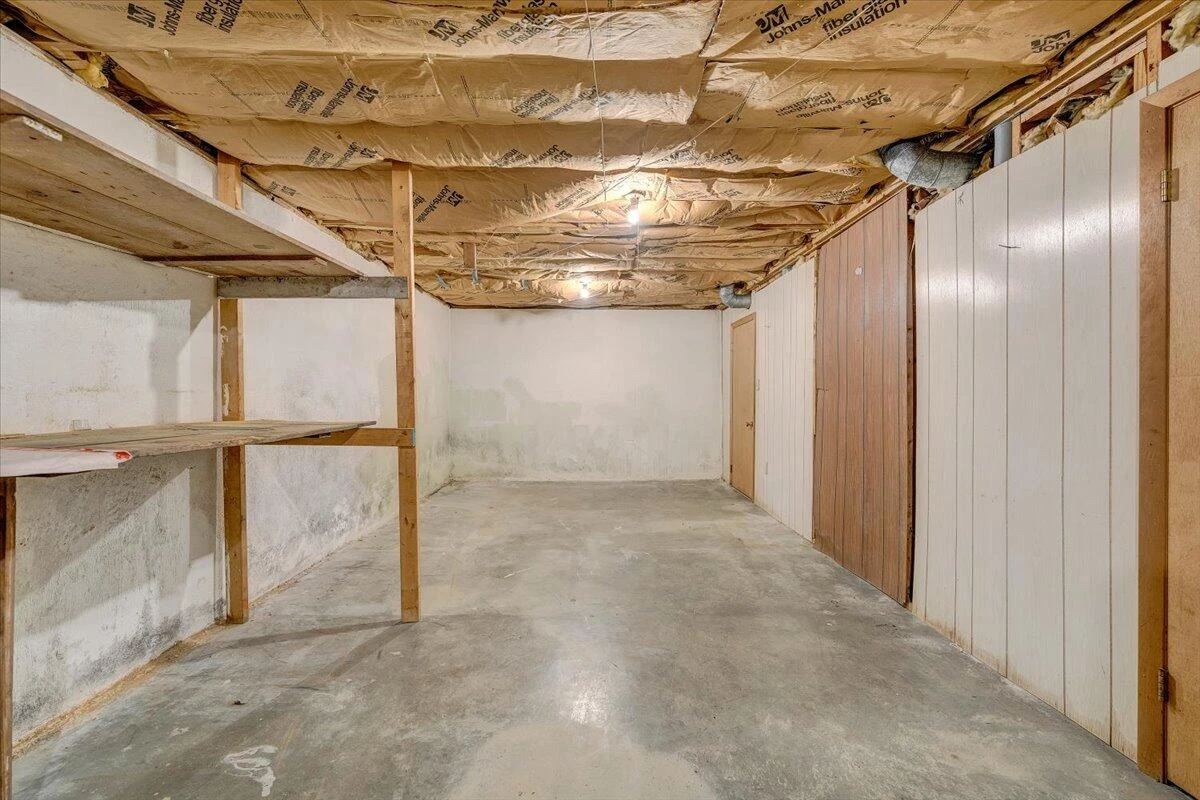 1615 Lonna DR NW - Photo 37