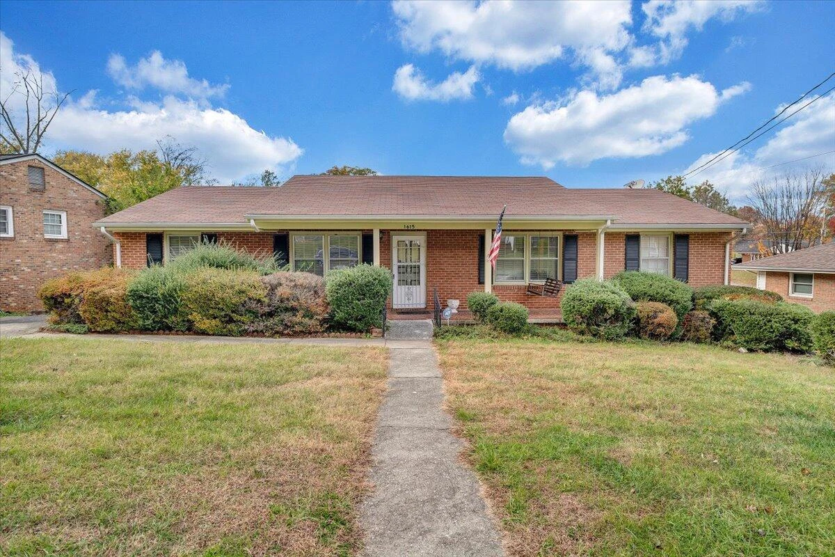 1615 Lonna DR NW - Photo 49