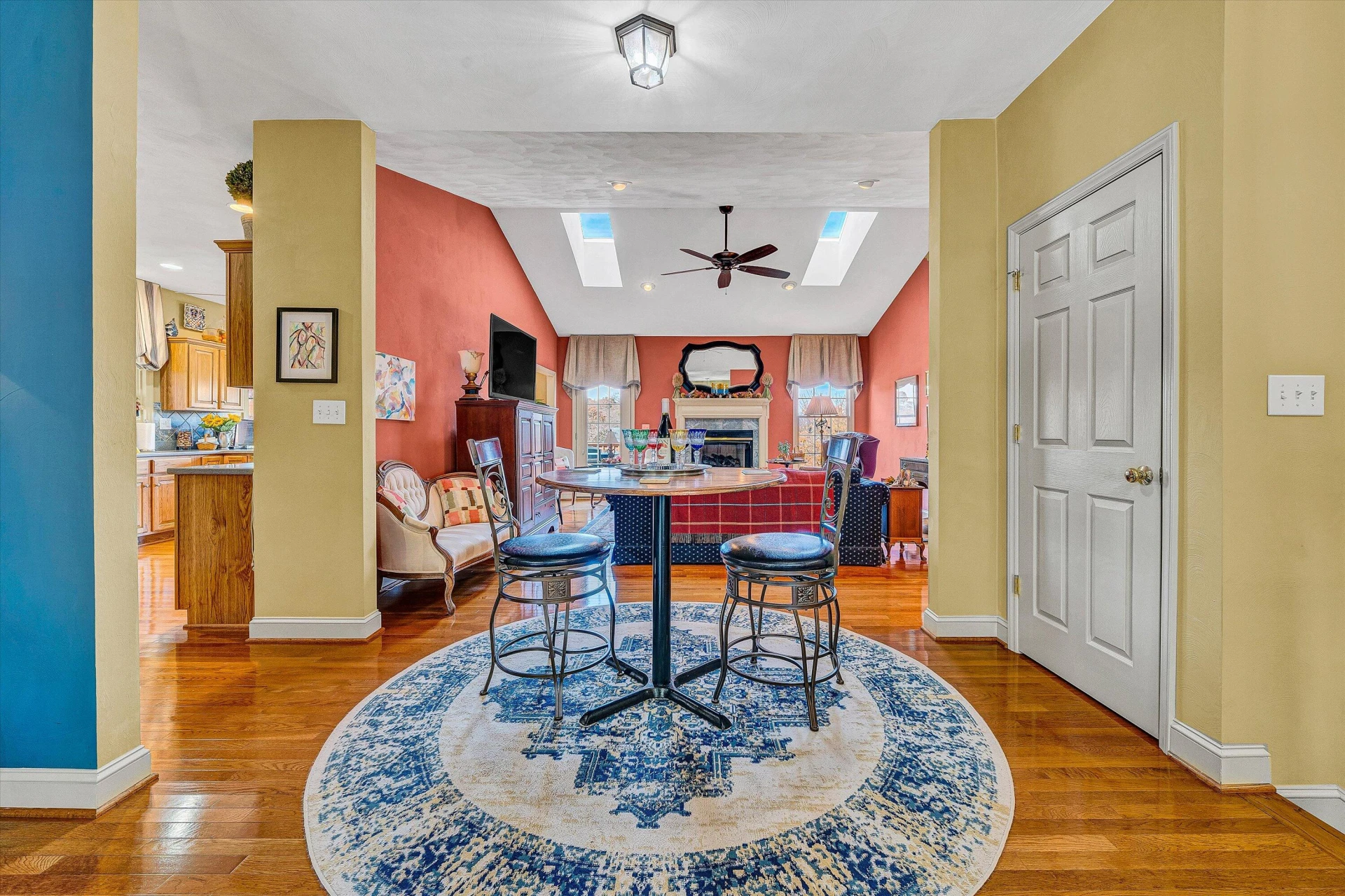 3723 Renfield DR - Photo 7