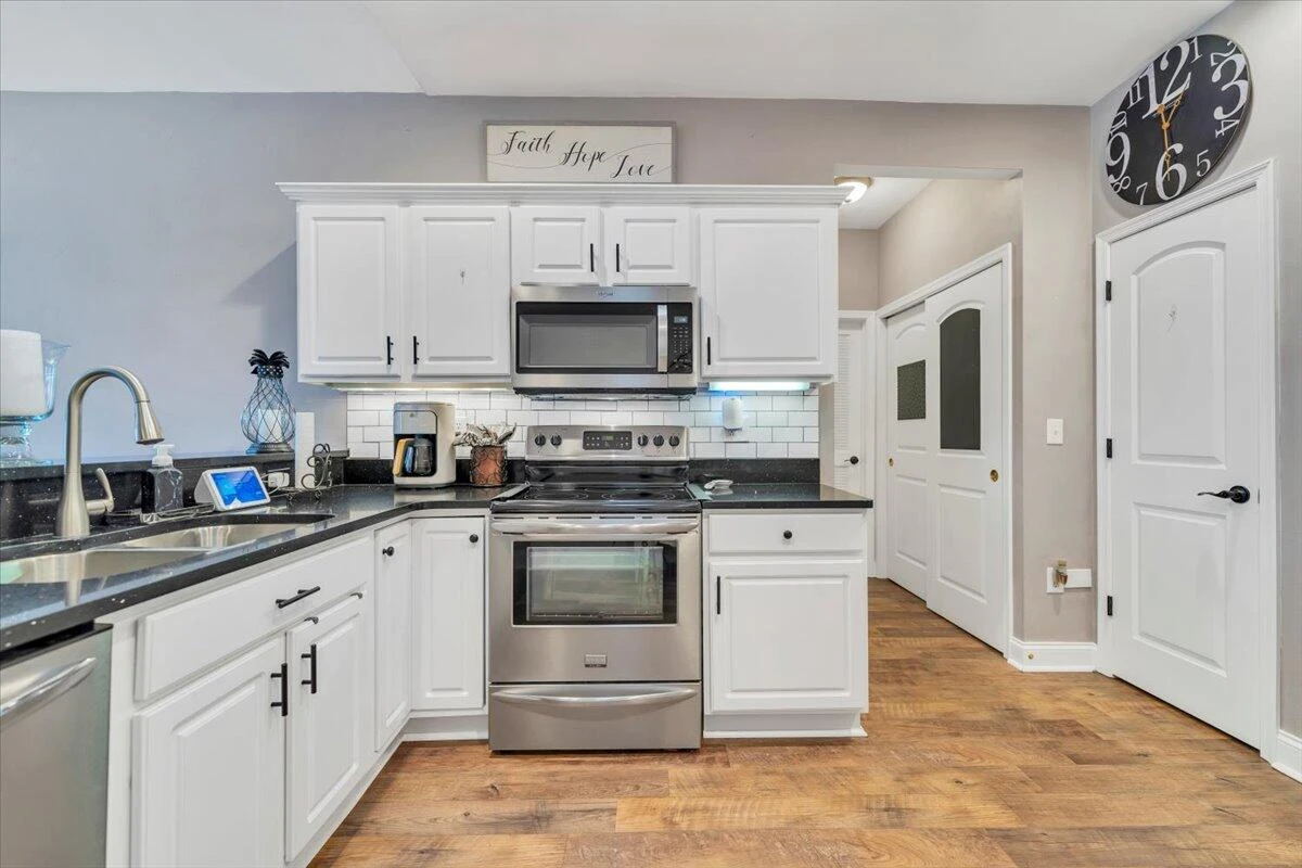 5304 Orchard Villas CIR - Photo 18