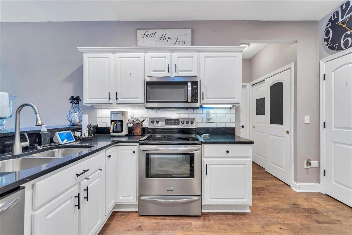 5304 Orchard Villas CIR - Photo 19