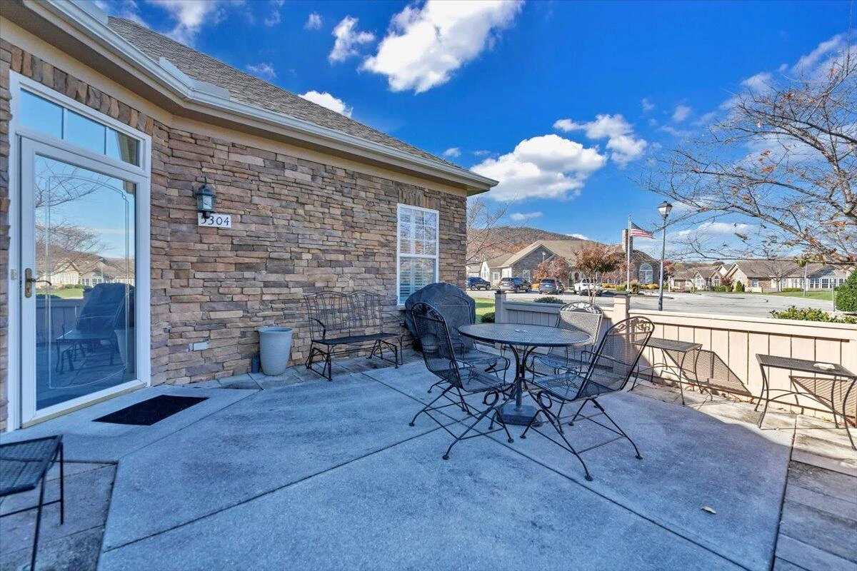 5304 Orchard Villas CIR - Photo 4