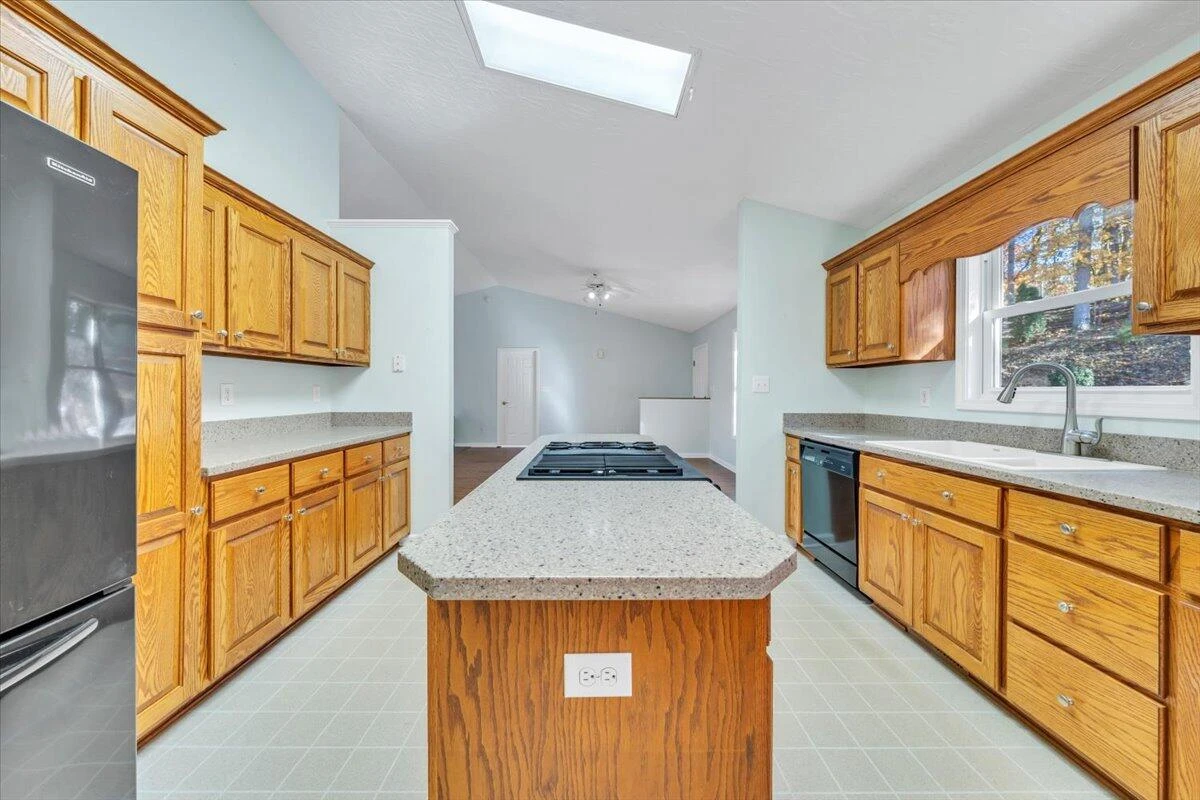 6548 Goodview RD - Photo 11
