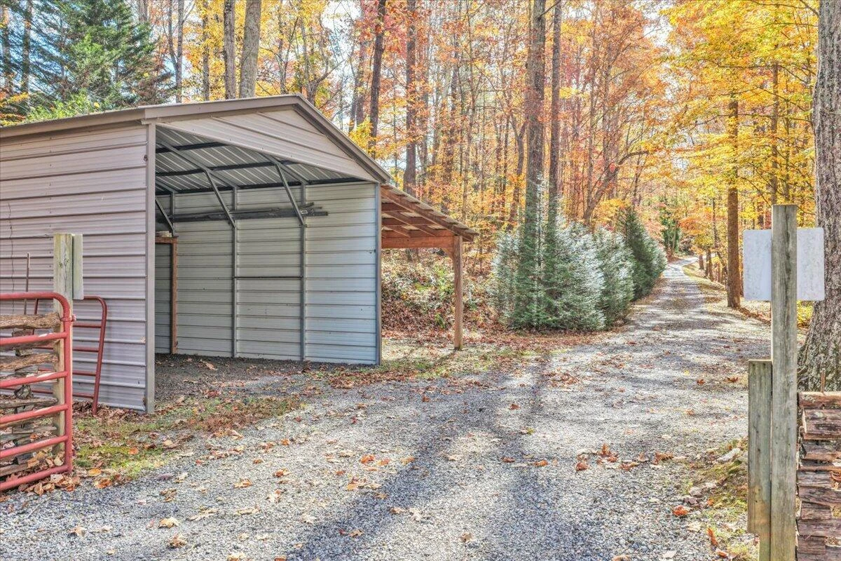 6548 Goodview RD - Photo 110