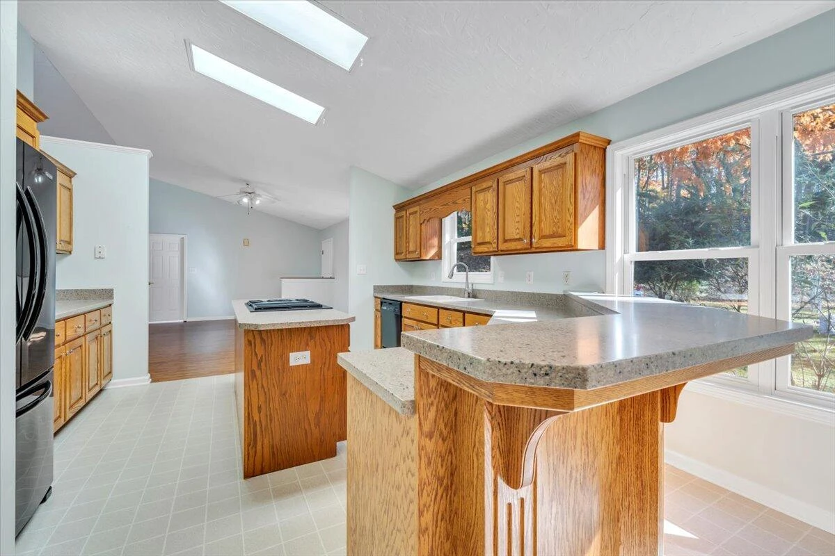 6548 Goodview RD - Photo 12