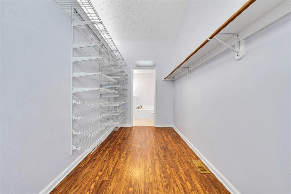 6548 Goodview RD - Photo 20