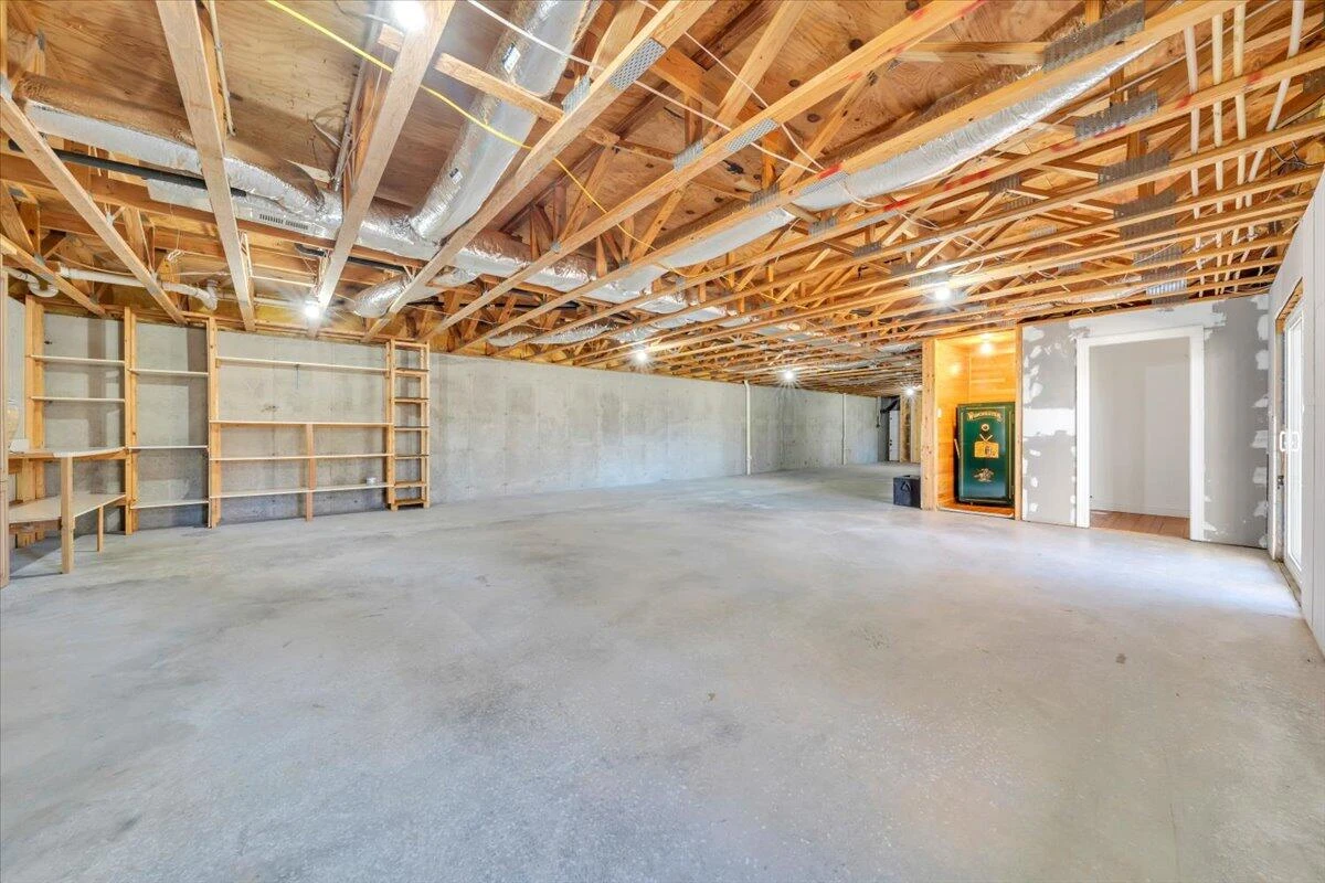 6548 Goodview RD - Photo 32