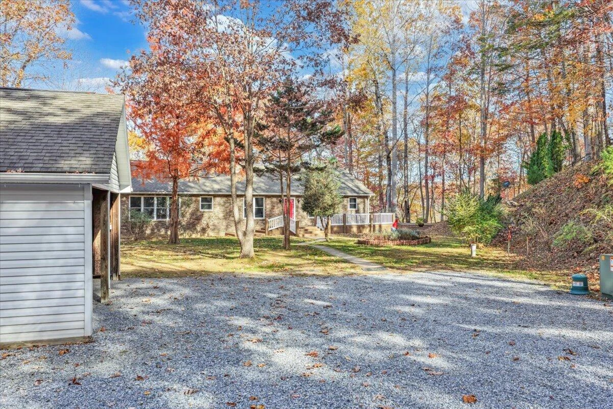 6548 Goodview RD - Photo 57