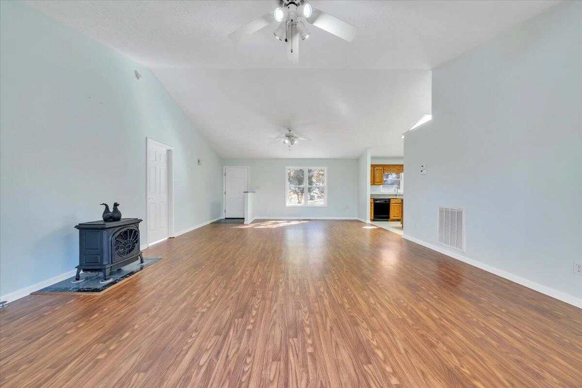 6548 Goodview RD - Photo 6