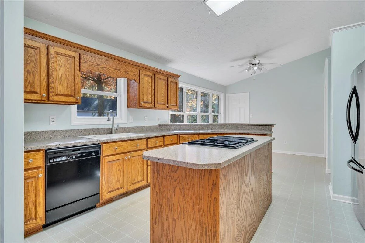 6548 Goodview RD - Photo 9