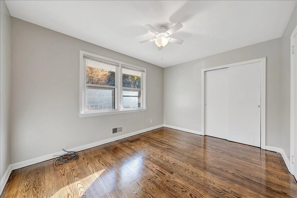 3041 Timberlane AVE - Photo 17