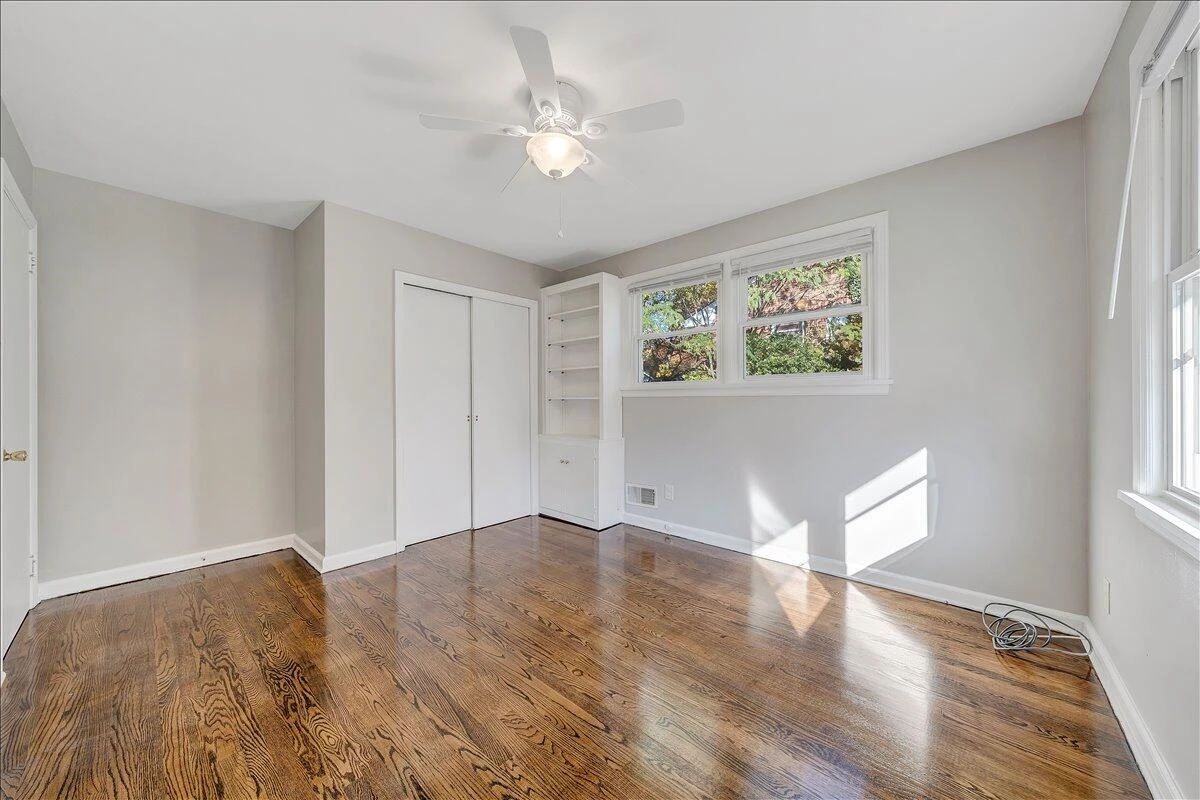 3041 Timberlane AVE - Photo 19