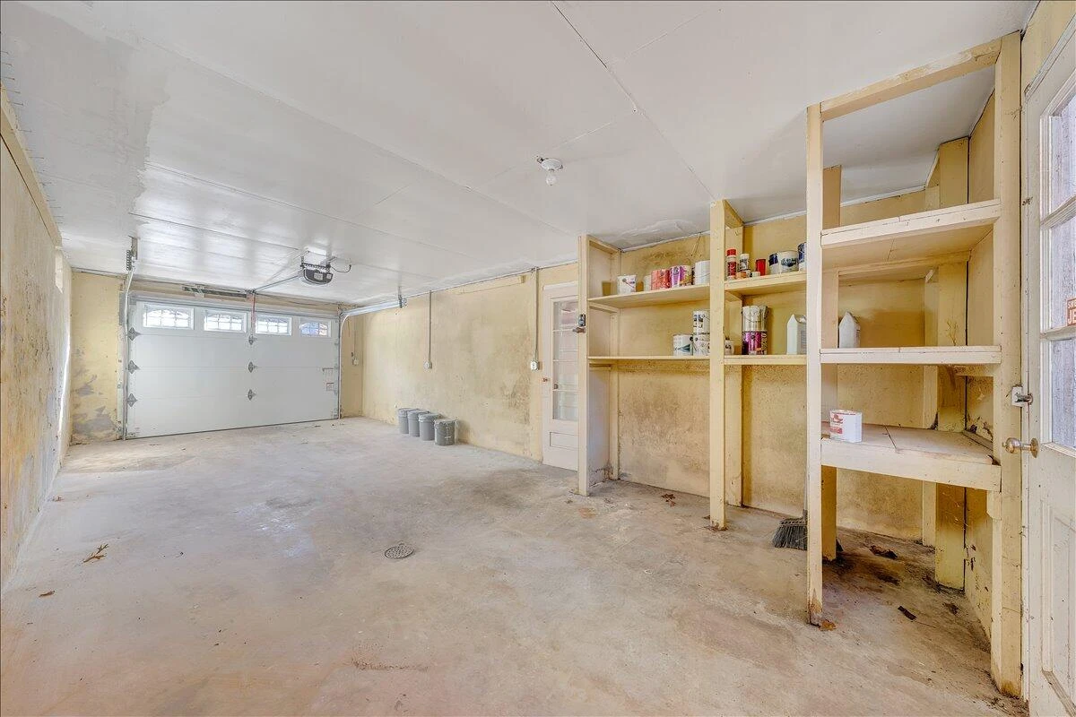 3041 Timberlane AVE - Photo 24