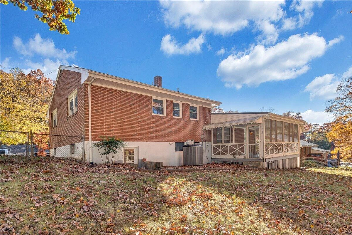 3041 Timberlane AVE - Photo 26