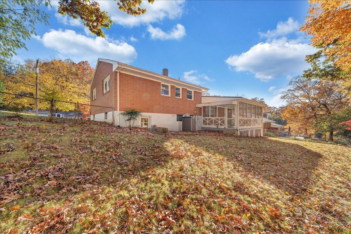 3041 Timberlane AVE - Photo 27