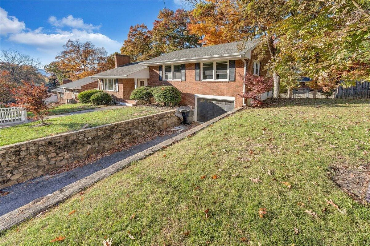 3041 Timberlane AVE - Photo 36