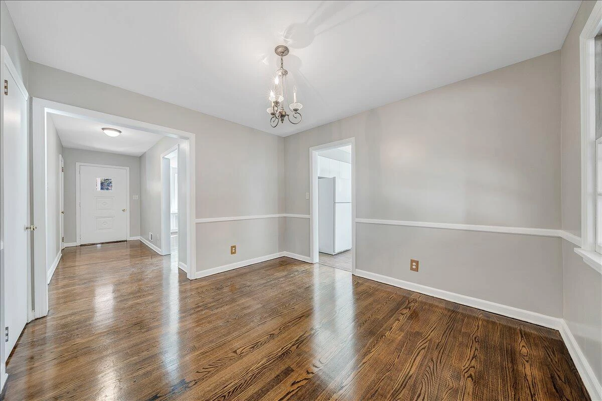 3041 Timberlane AVE - Photo 8