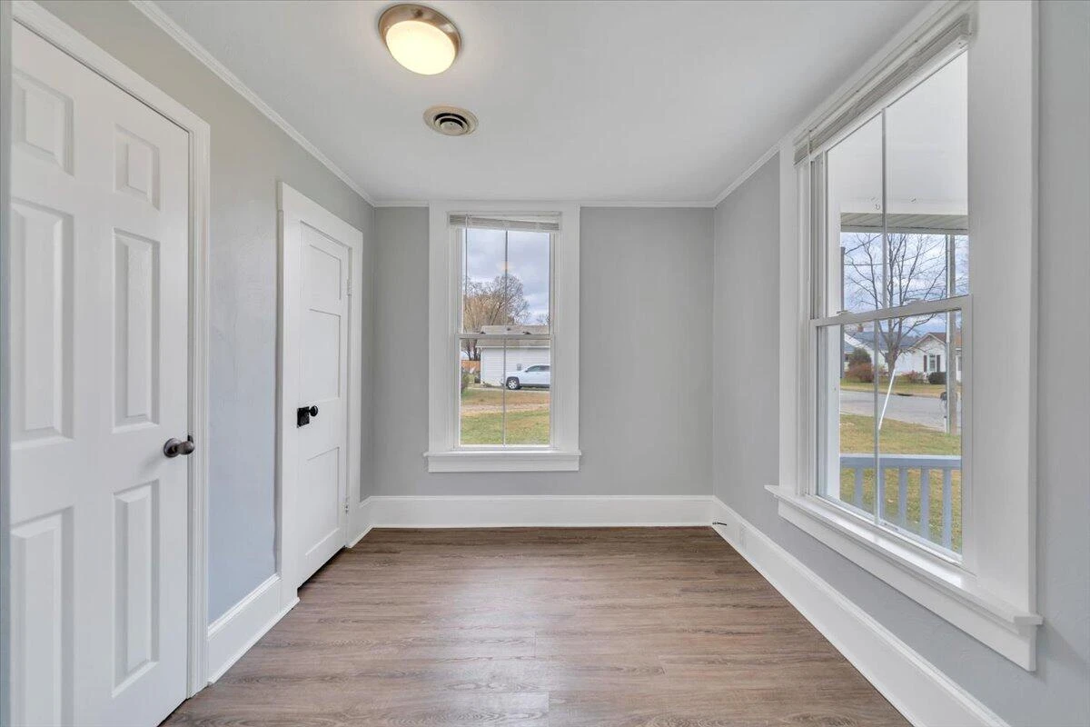 216 Bowman AVE - Photo 16