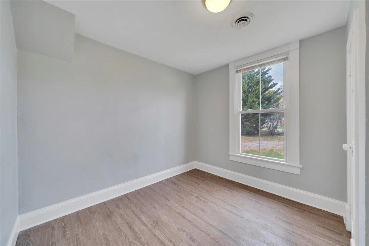 216 Bowman AVE - Photo 19