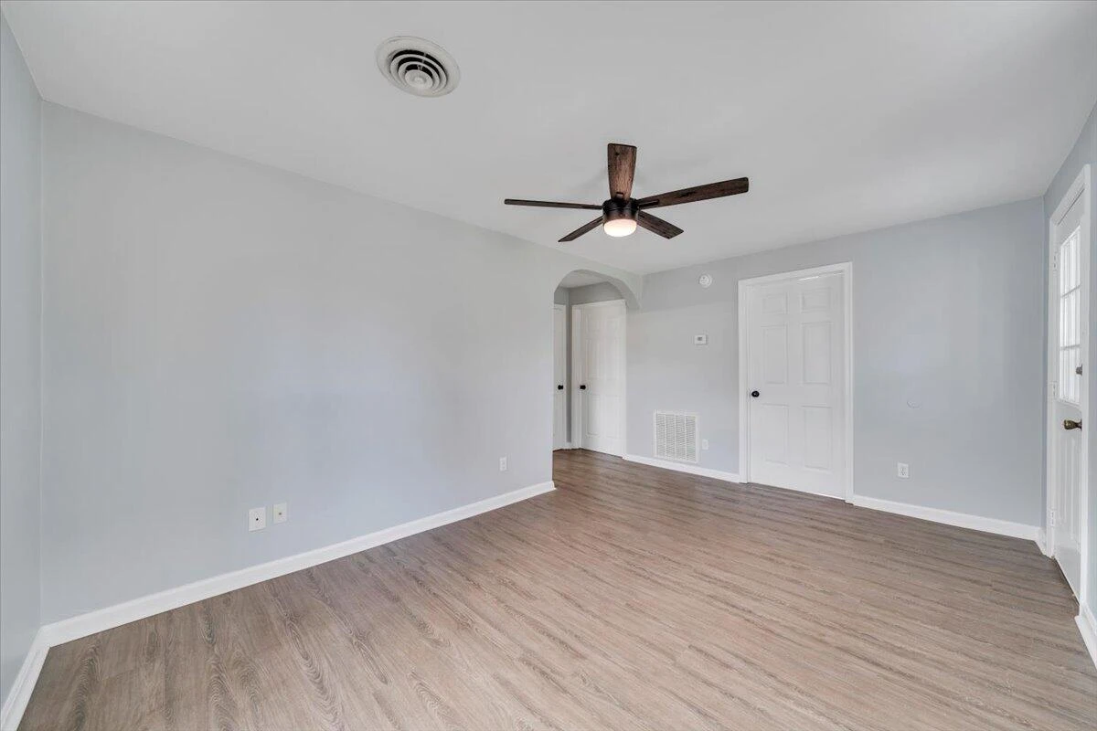 216 Bowman AVE - Photo 7