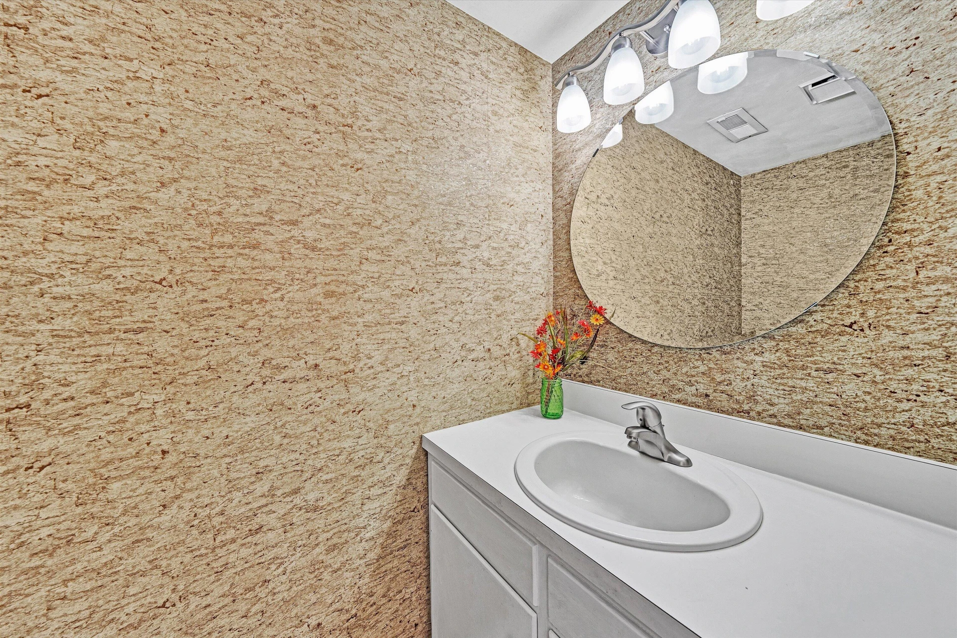 3018 Winterberry DR - Photo 12