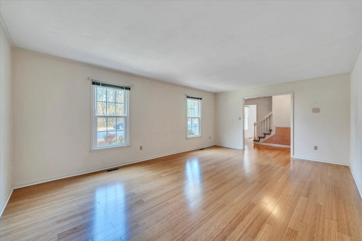 1633 Millwood DR - Photo 11