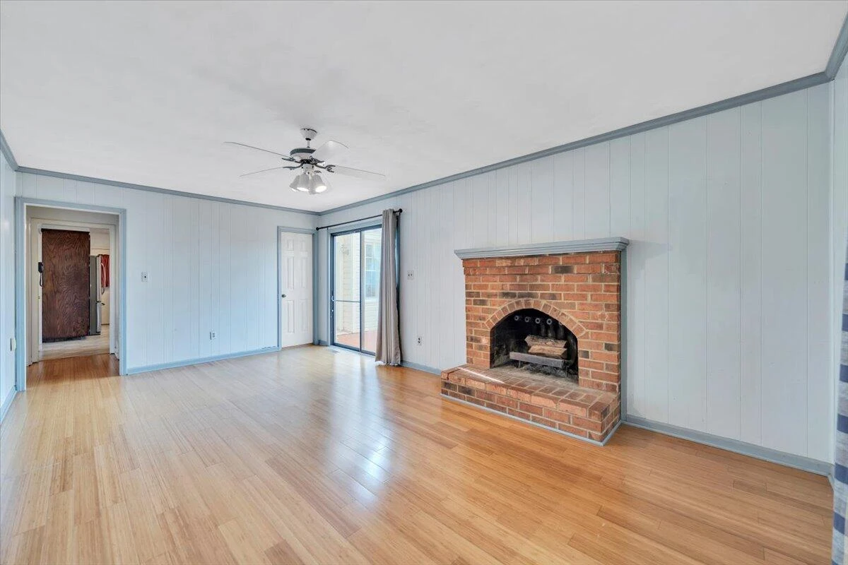 1633 Millwood DR - Photo 19