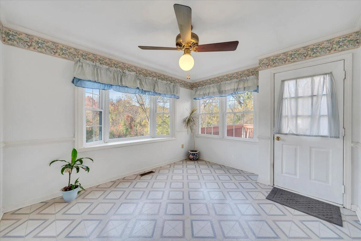 1633 Millwood DR - Photo 27