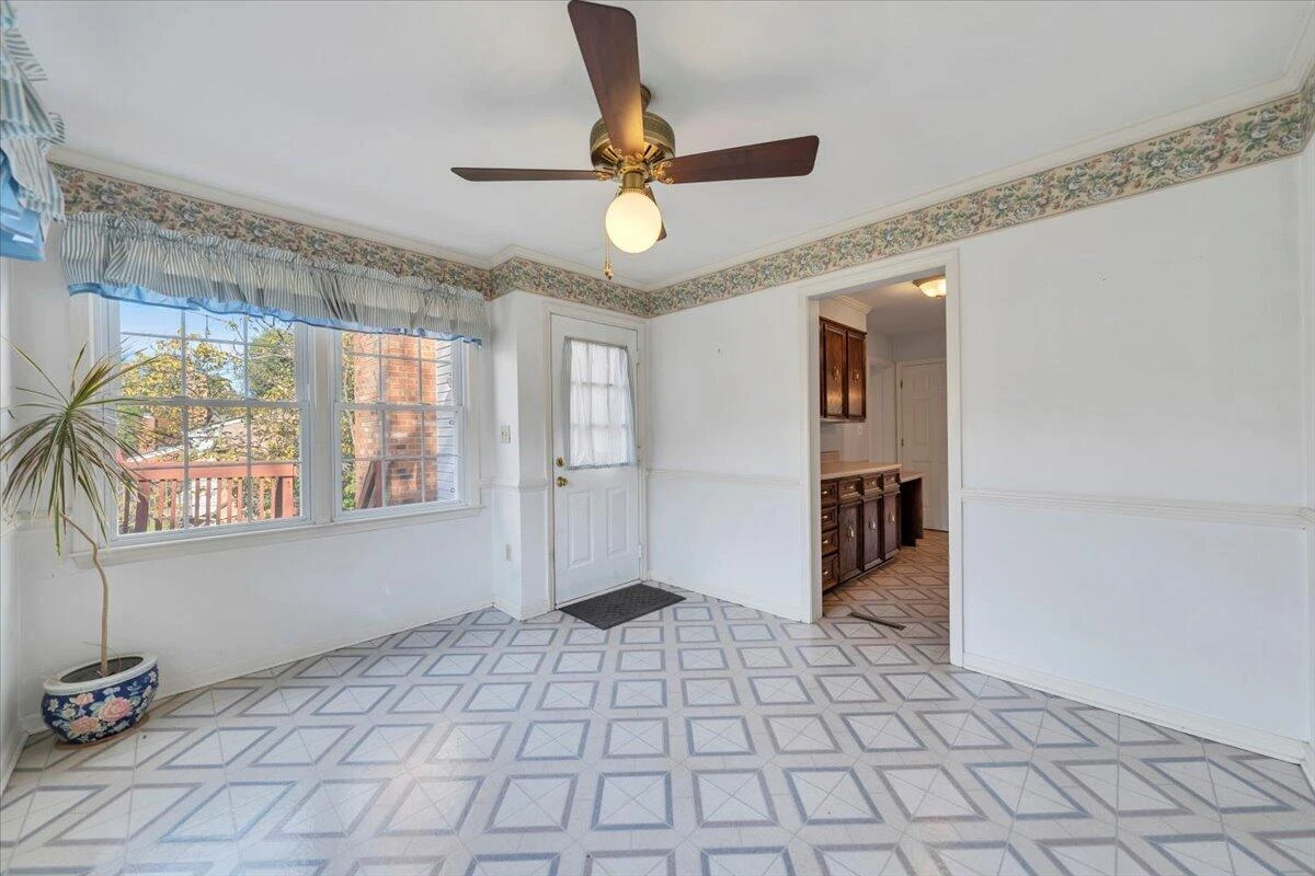1633 Millwood DR - Photo 28