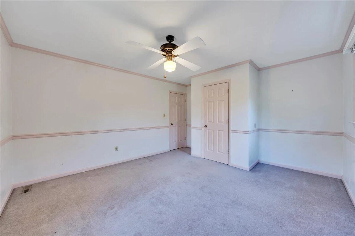 1633 Millwood DR - Photo 48