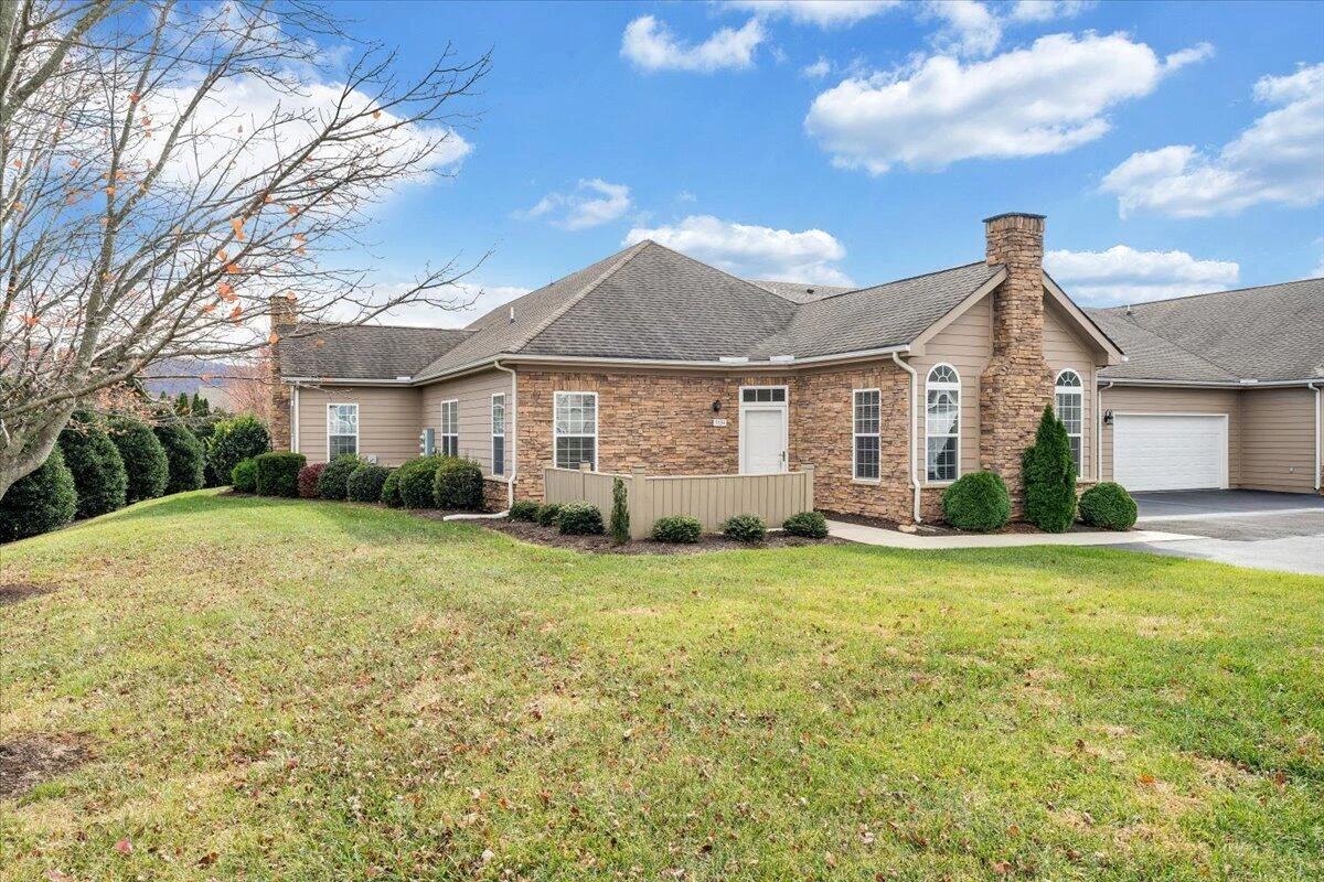 5534 Orchard Villas CIR - Photo 3