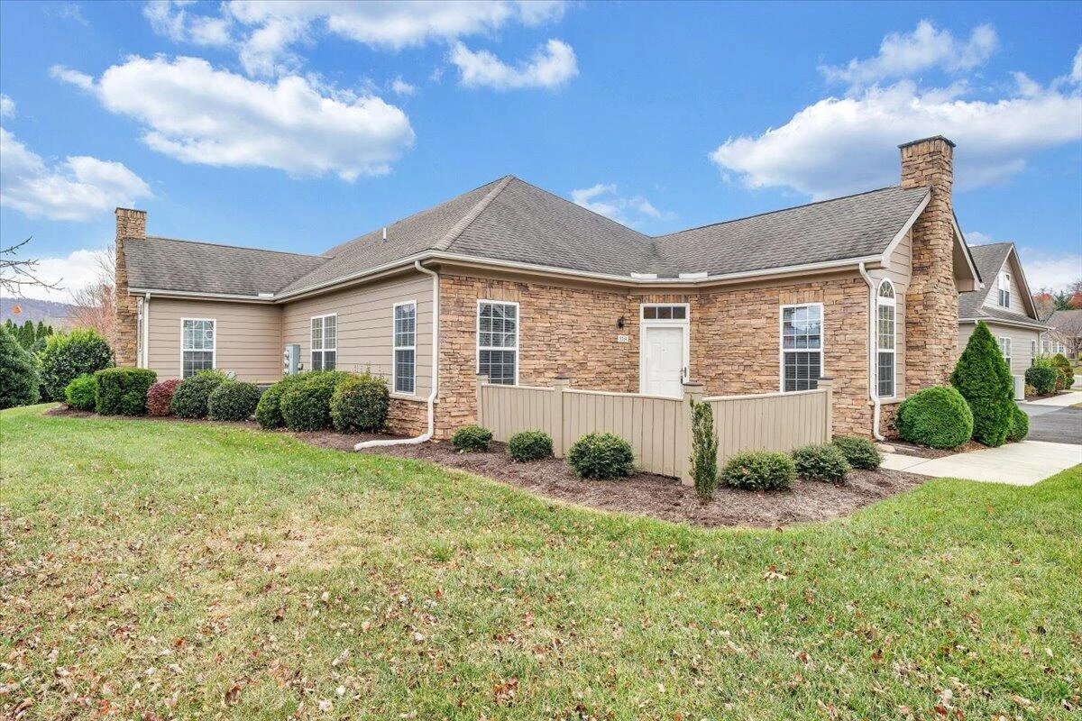 5534 Orchard Villas CIR - Photo 31