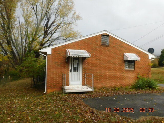 1075 Windstar CIR - Photo 14